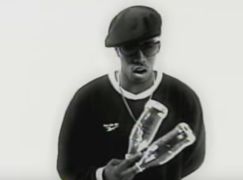 Craig Mack – Flava In Ya Ear (Remix) (ft. Notorious B.I.G., LL Cool J, Busta & Rampage)